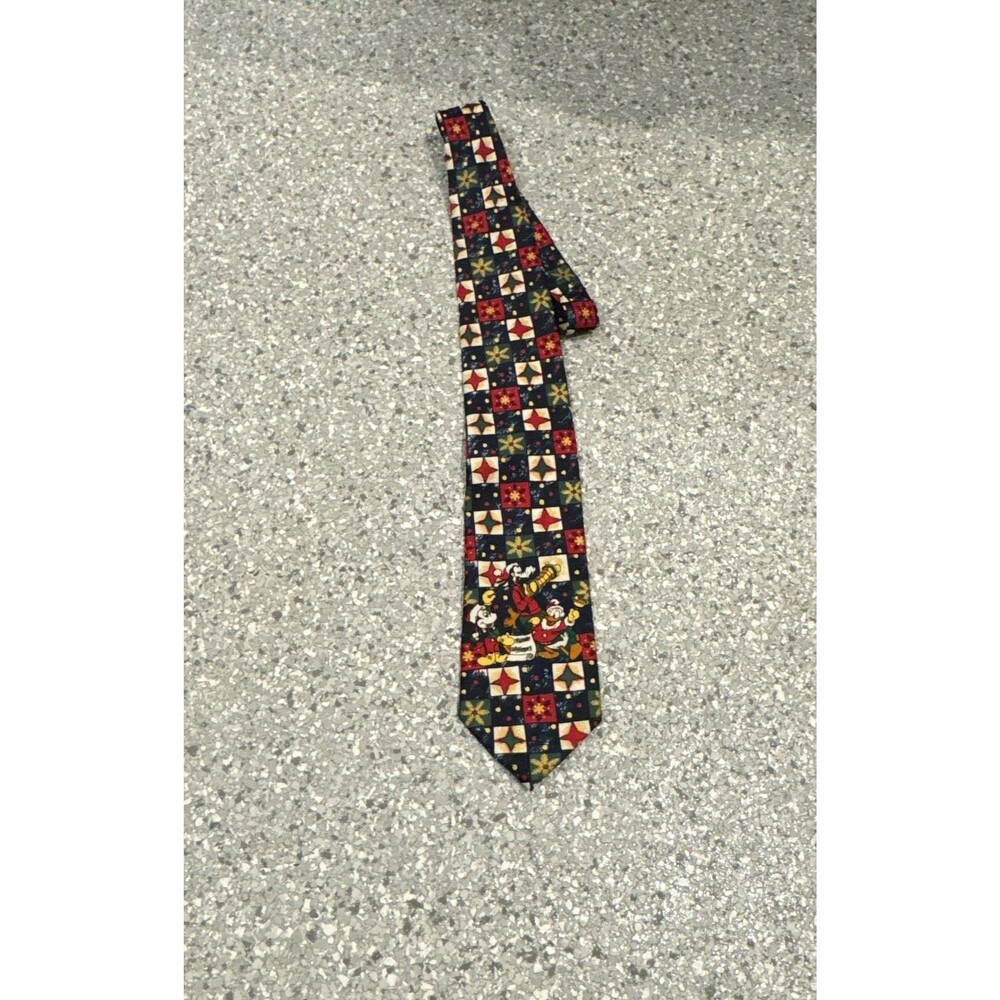 Disney Mickey Unlimited Christmas Holiday Necktie Mickey Goofy Donald